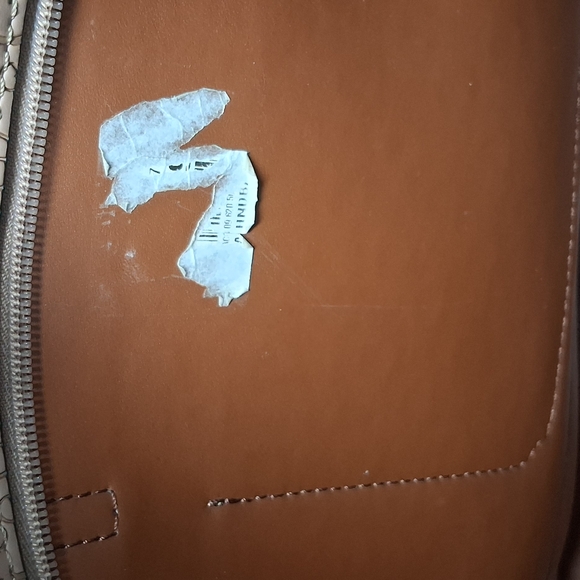 GUESS Tan Logo Tote Bag - Picture 7 of 7